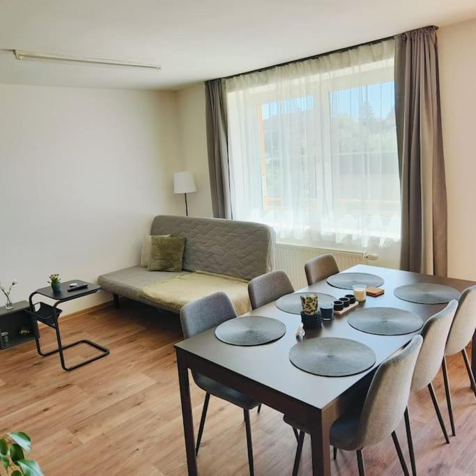 Cervena Cesta Apartamento Kunovice Exterior foto