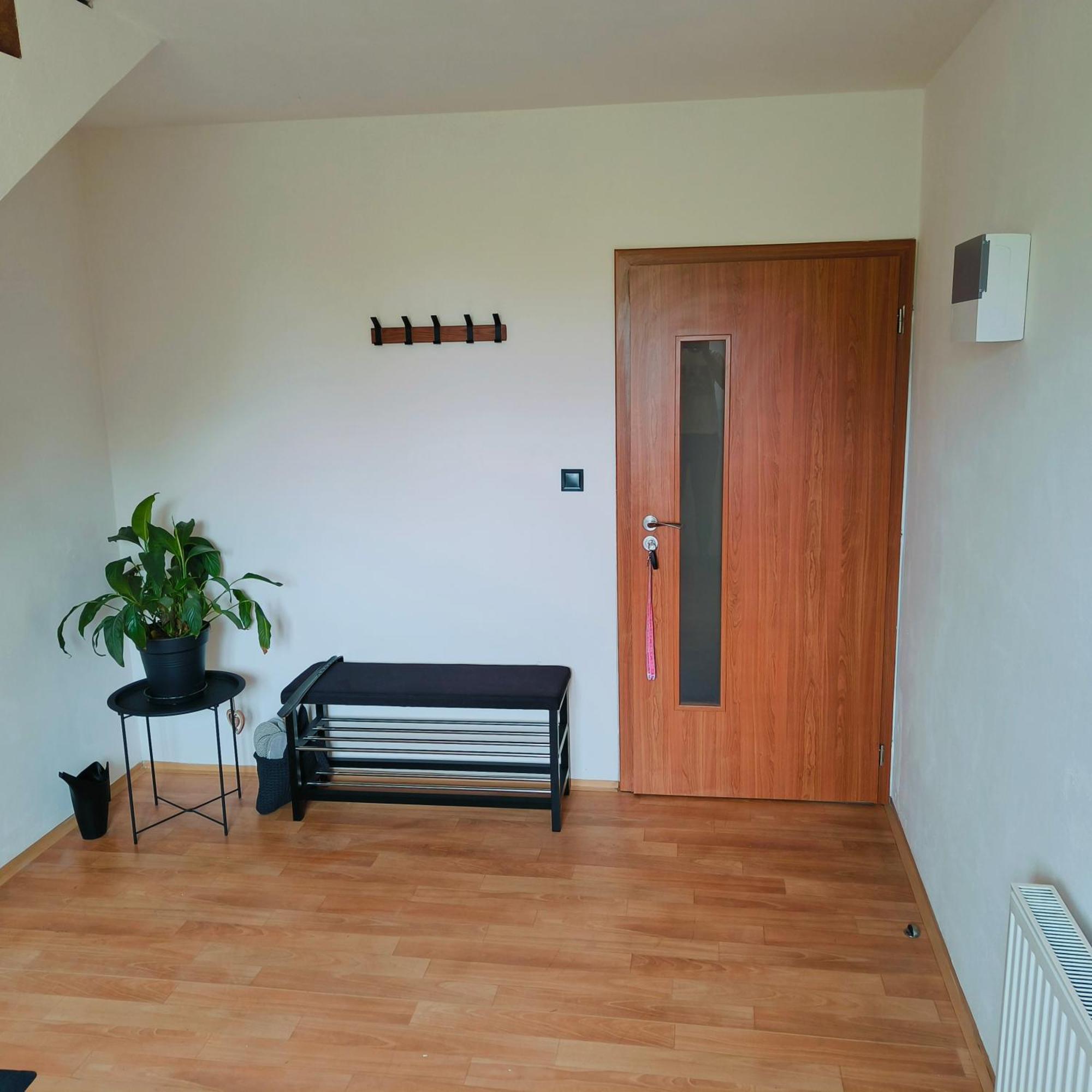 Cervena Cesta Apartamento Kunovice Exterior foto